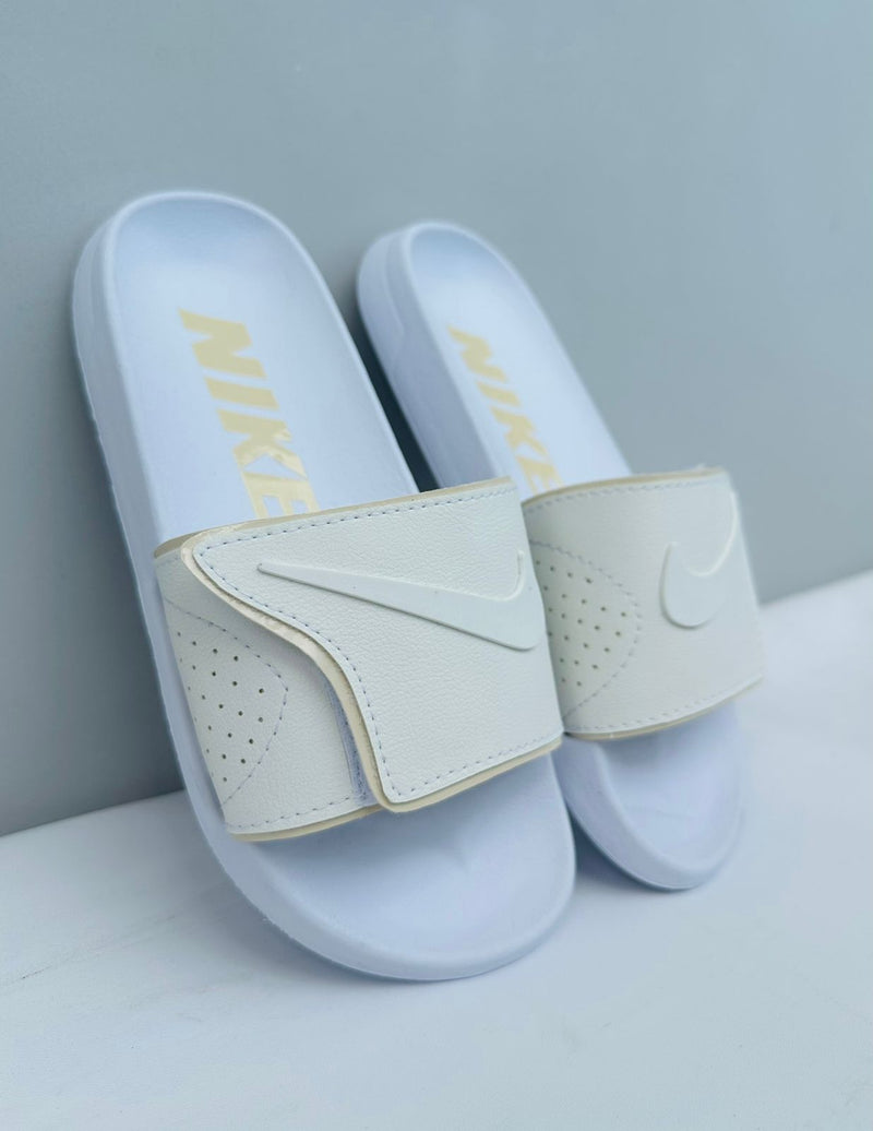 SANDALIA NIKE